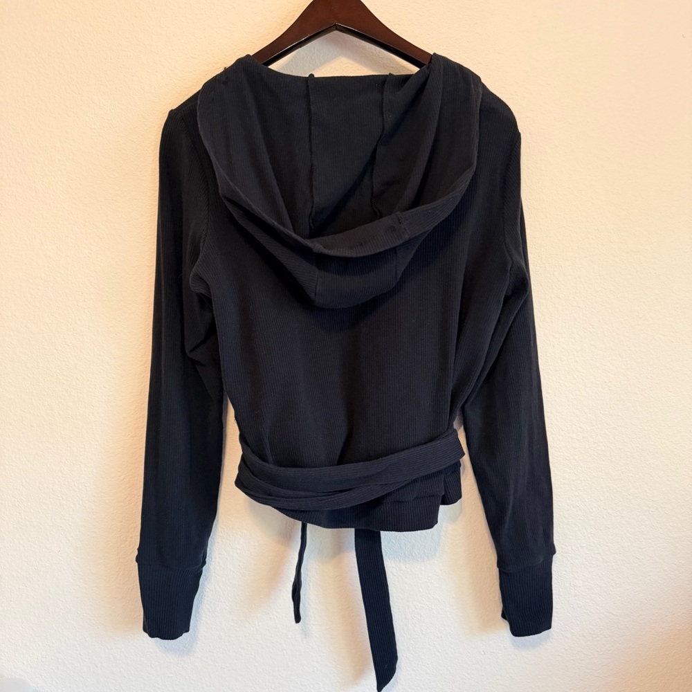 Gymshark hooded ribbed wrap top, black, size M - Picture 4 of 9